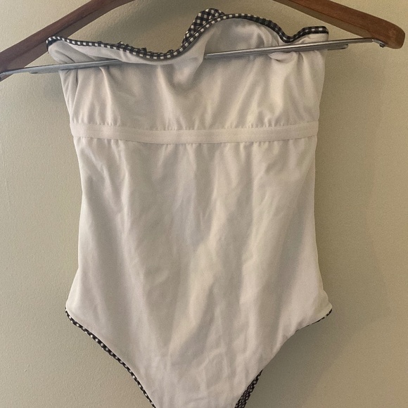 🌼 Strapless * Ruffled * Gingham SUIT 🔥 - Picture 6 of 10